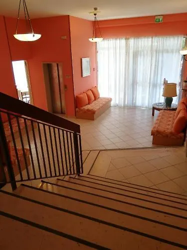 Hotel Rossella Rimini 2*,