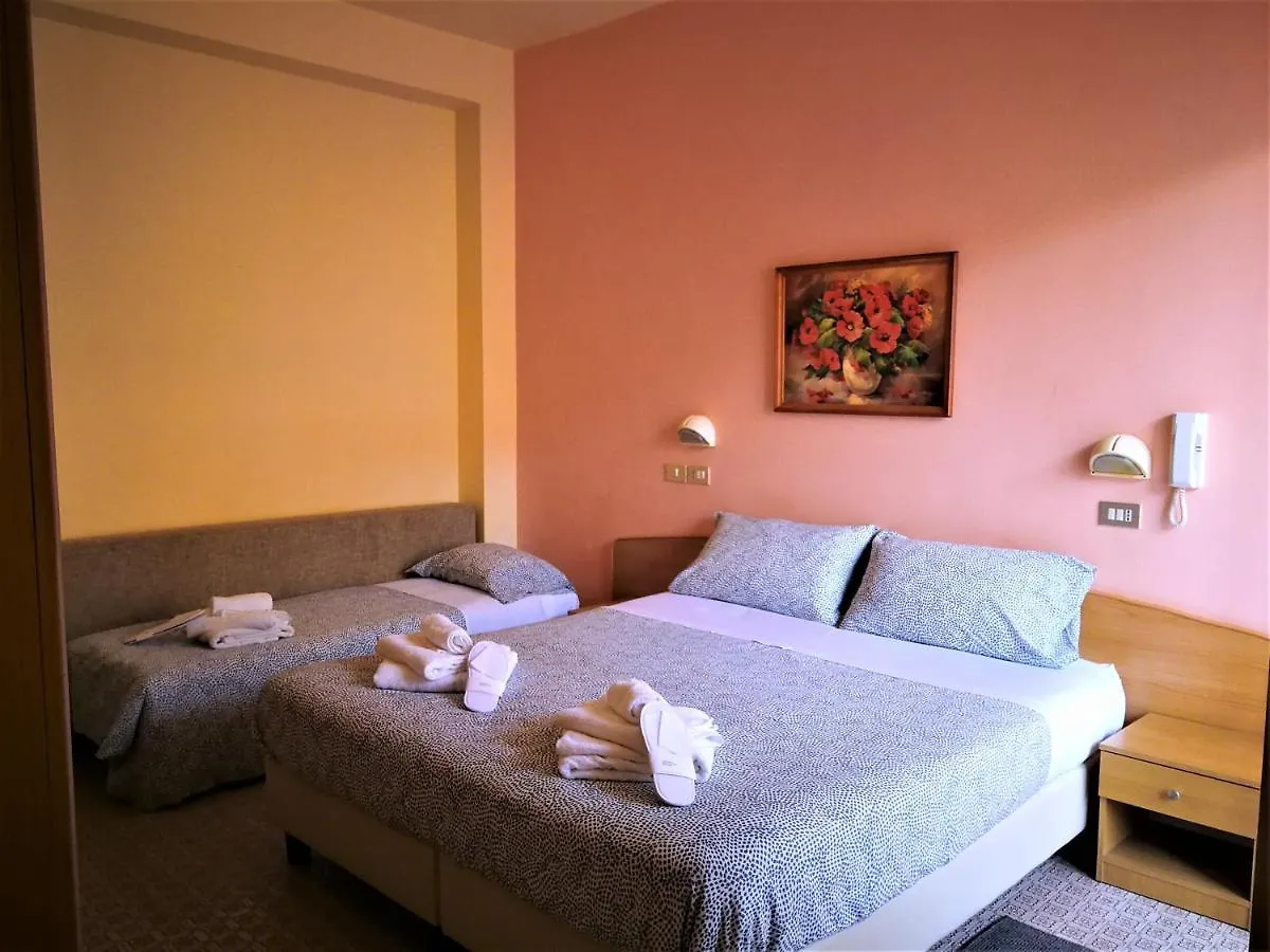 **  Hotel Rossella Rimini Italia